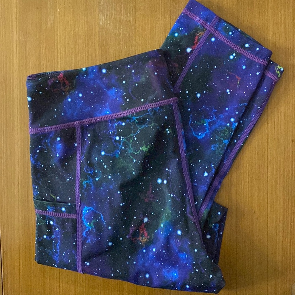 CVG Galaxy Capri Leggings